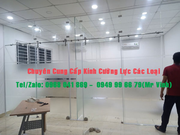 Sửa Cửa Kính Trượt: Hướng Dẫn Chọn Đơn Vị Uy Tín sua cua kinh truot8 - Sửa Cửa Kính Trượt: Hướng Dẫn Chọn Đơn Vị Uy Tín