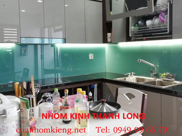 giakinhopbepmauxanhngoc2 - Bảng Giá Kính Ốp Bếp Màu Xanh Ngọc Mới Nhất: Cập Nhật Chi Tiết và Đầy Đủ