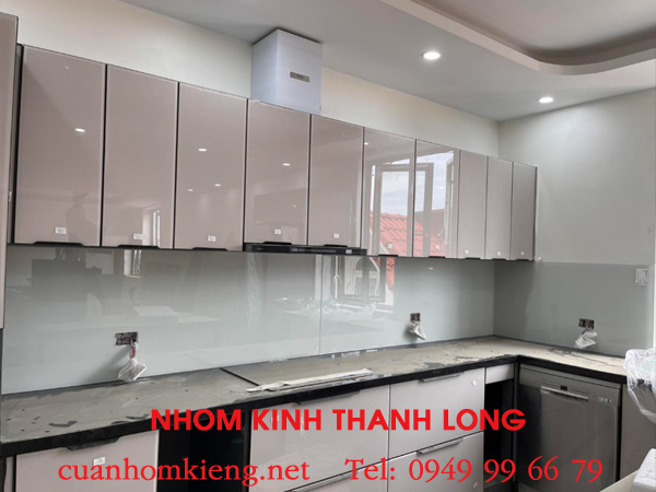 5 Đơn vị cung cấp & thi công kính ốp bếp màu trắng sữa giá rẻ, chuyên nghiệp hàng đầu kinhopbepmautrangsua3 - 5 Đơn vị cung cấp & thi công kính ốp bếp màu trắng sữa giá rẻ, chuyên nghiệp hàng đầu