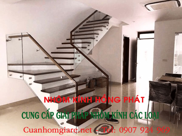 cau thang kinh oc cach4 - Top 5 đơn vị thi c&ocirc;ng cầu thang k&iacute;nh ốc c&aacute;ch gi&aacute; rẻ trọn g&oacute;i uy t&iacute;n nhất.