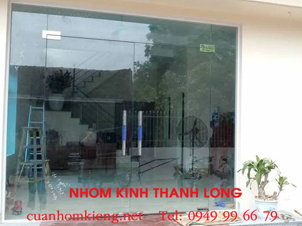 Sửa cửa kính thủy lực tận nhà: Giải pháp chuyên nghiệp, tiết kiệm 30% chi phí tại Thành Long sua cua kinh thuy luc12 - Sửa cửa kính thủy lực tận nhà: Giải pháp chuyên nghiệp, tiết kiệm 30% chi phí tại Thành Long
