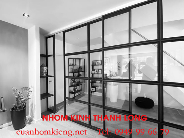 vachngannhomkinhphongkhach1 - 7 B&iacute; quyết thi c&ocirc;ng v&aacute;ch ngăn nh&ocirc;m k&iacute;nh ph&ograve;ng kh&aacute;ch gi&aacute; rẻ m&agrave; vẫn sang trọng tại Th&agrave;nh Long